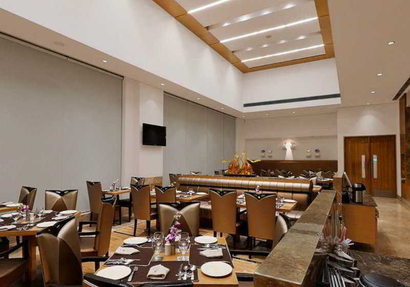 فندق Orange Megastructure Llp