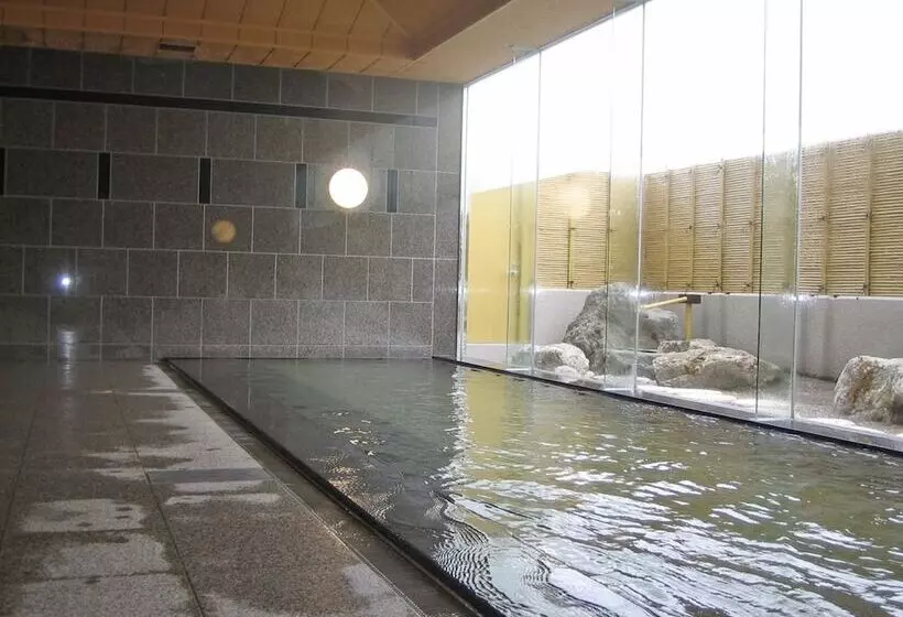 호텔 Route Inn Kitami Odori Nishi