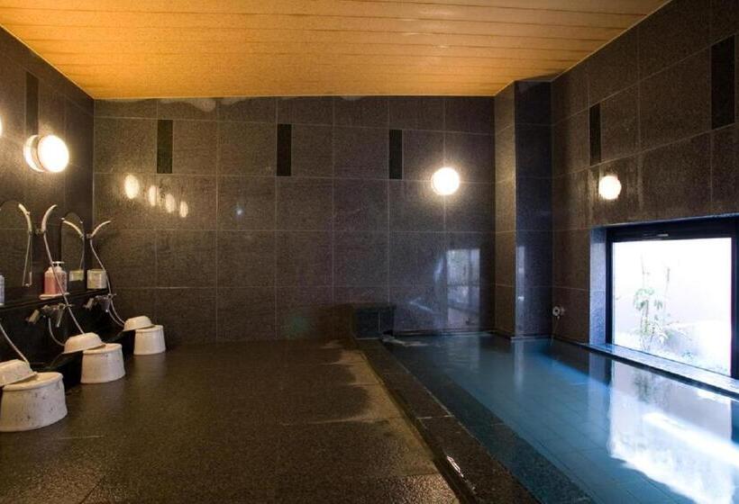 فندق Route Inn Nanao Ekihigashi