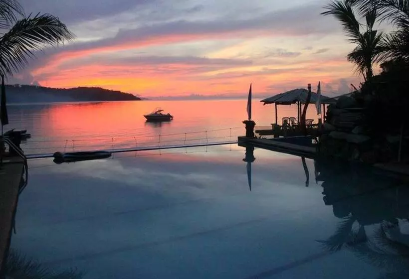 Nirvana Resort Puerto Galera