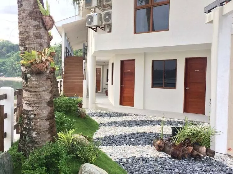 Nirvana Resort Puerto Galera