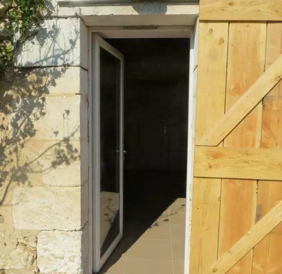 ベッドアンドブレックファースト La Salamandre