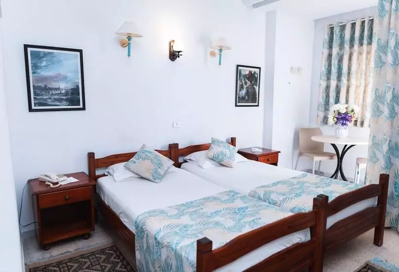 هتل Hôtel Résidence Monia