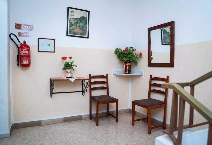 هتل Hôtel Résidence Monia
