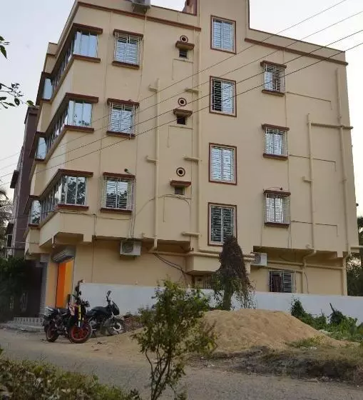 ペンション Eco Corporate Inn