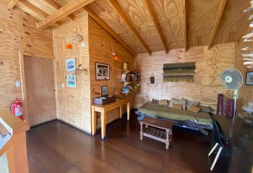 ペンション Hostal Palafito Waiwen