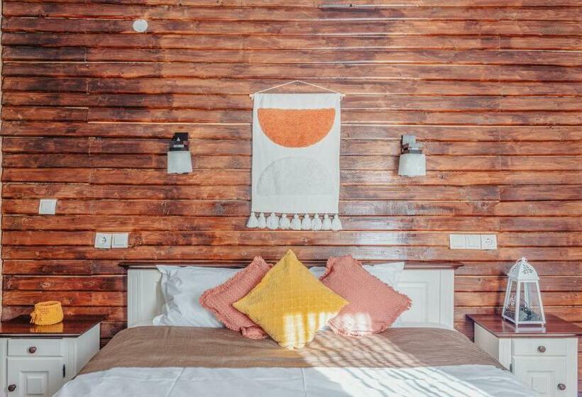 هتل Complexul Sura Brazilor