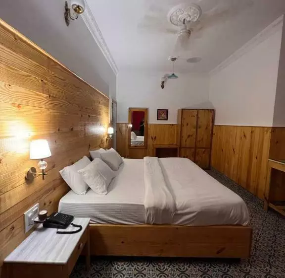 ホテル Saina Inn