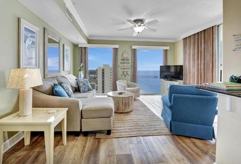 Million Dollar Views, Stunning Beachfront Property