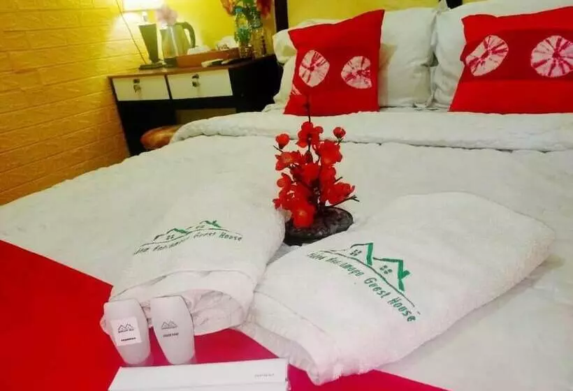 Majatalo Beautiful Deluxe Room With Ac And Wifi Well Located In Bogor