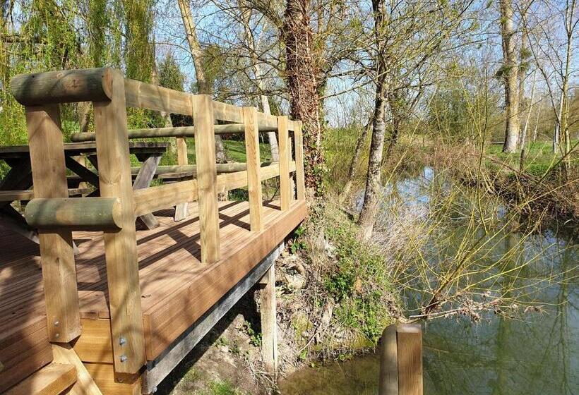 膳宿费 Les écuries