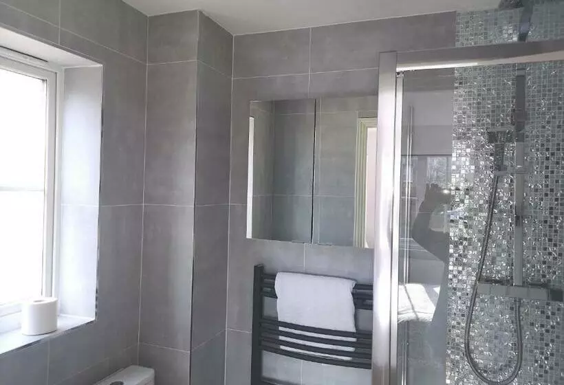 Majatalo Luxury Superking Or Standard Or Budget Rooms