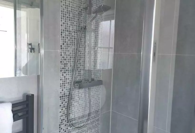 Majatalo Luxury Superking Or Standard Or Budget Rooms