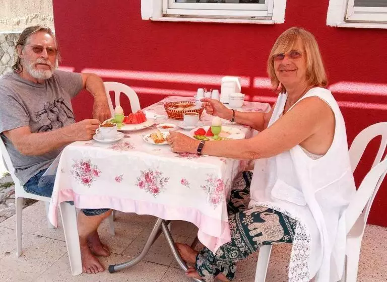 ベッドアンドブレックファースト Ali S Pension