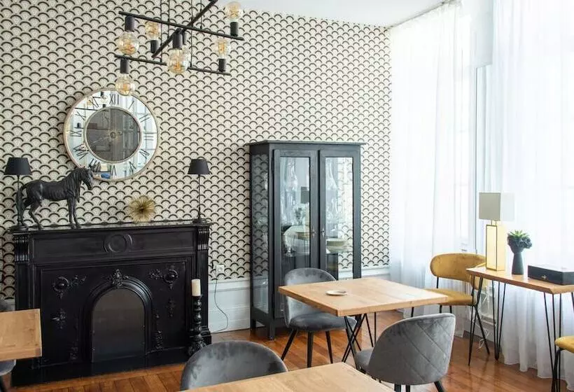 Aamiaismajoitus (B&B) La Demeure Numéro 5