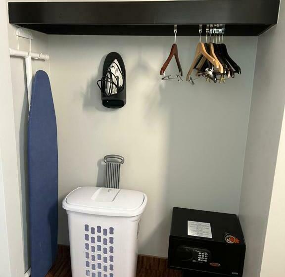 هتل Landmark Resort Interior Balcony