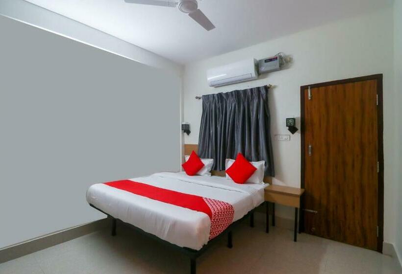 בית מלון כפרי Fabexpress Crystal Stay