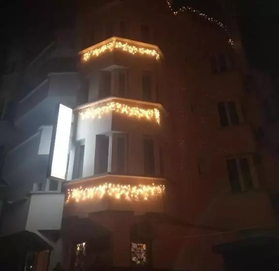 هتل The White House Plovdiv