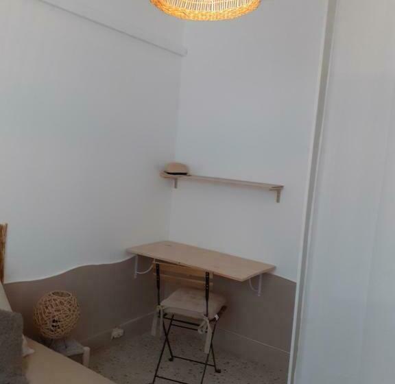 پانسیون Alfred  S Home