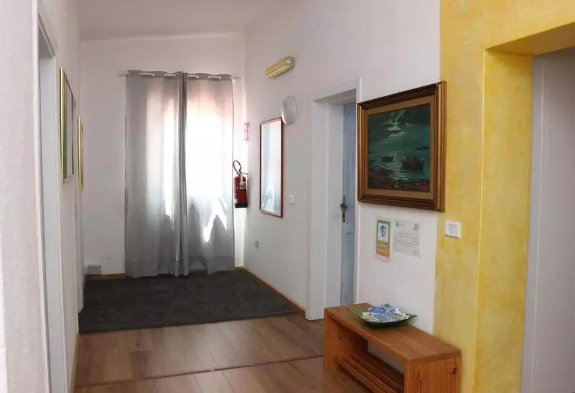Hotelli Villa Valentina Park