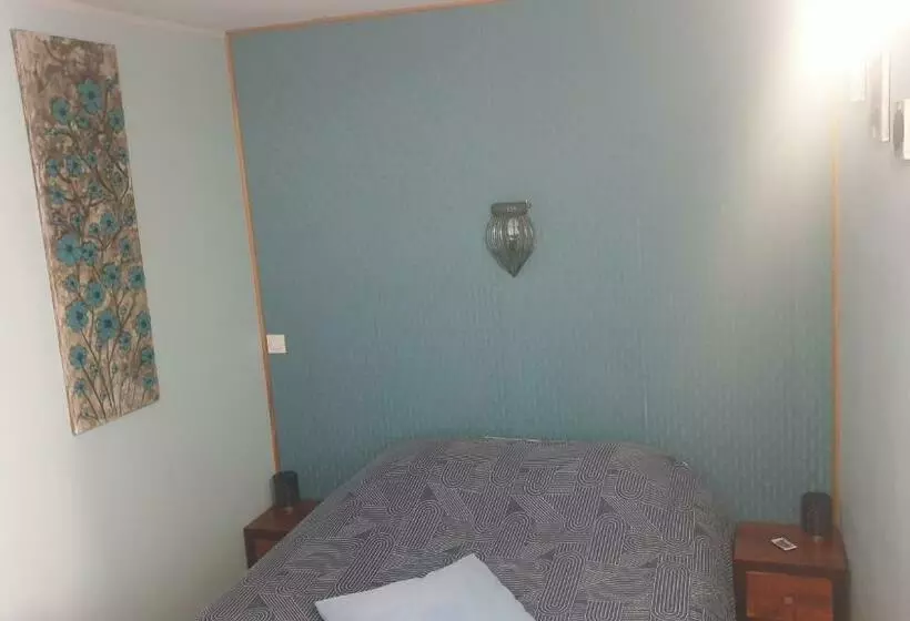 ベッドアンドブレックファースト 4 Safraniers