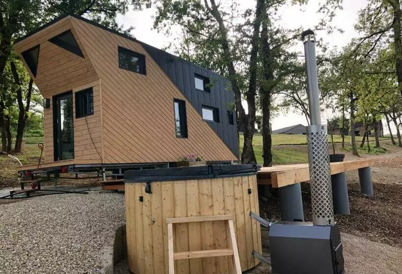 ベッドアンドブレックファースト Tiny House Et Bain Nordique à La Ferme