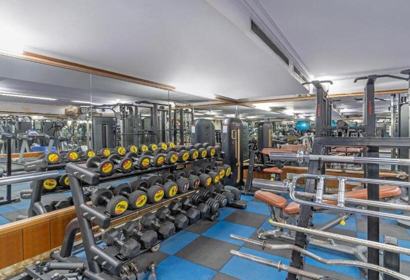 Hotel Treebo Premium Baramasi By Jai Club Prime