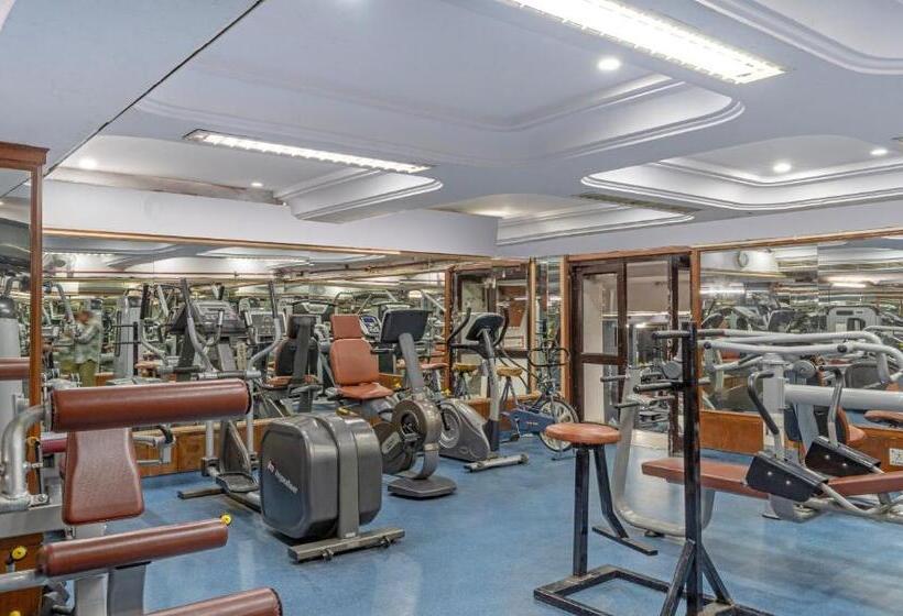 Hotel Treebo Premium Baramasi By Jai Club Prime