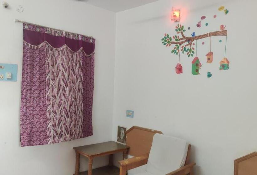 Szálloda Daya Dharma Residency