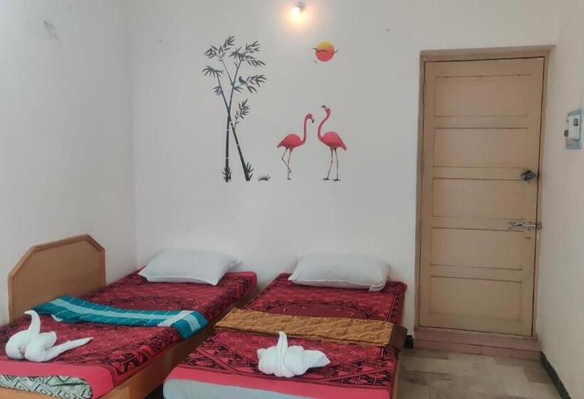 Szálloda Daya Dharma Residency