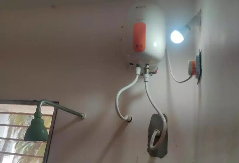 Hotelli Daya Dharma Residency