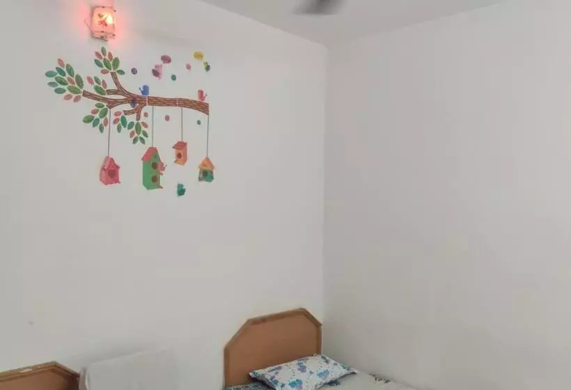 Hotelli Daya Dharma Residency