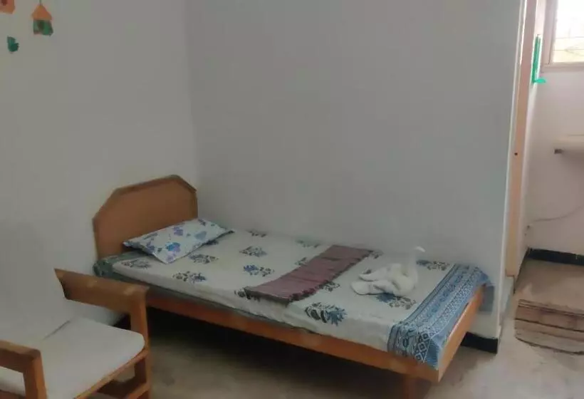 Hotelli Daya Dharma Residency