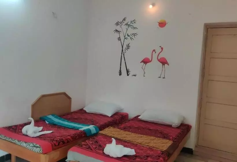 Hotelli Daya Dharma Residency