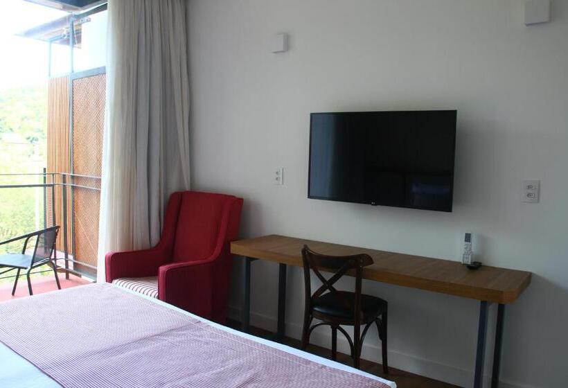 בית מלון כפרי Porto Do Ribeirão