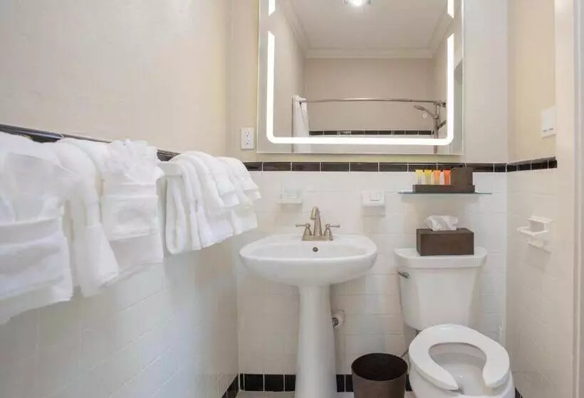 Hotelli Shangrila Springs