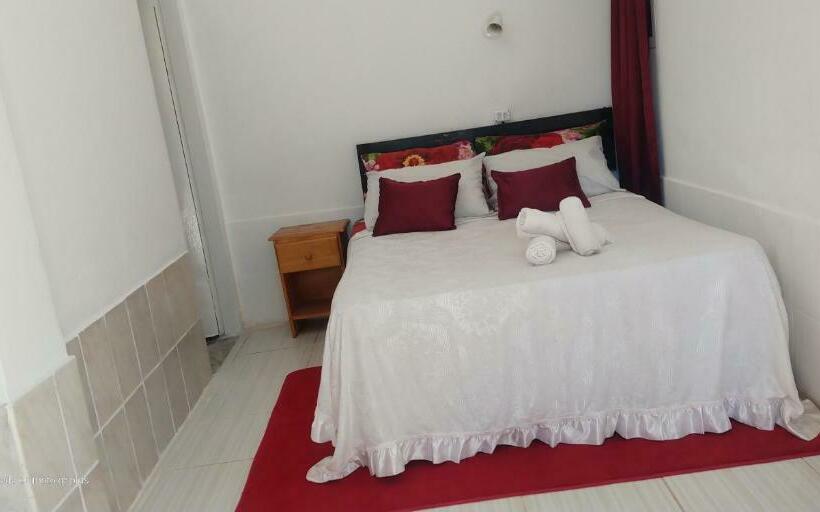 Pension Hostel Damaris