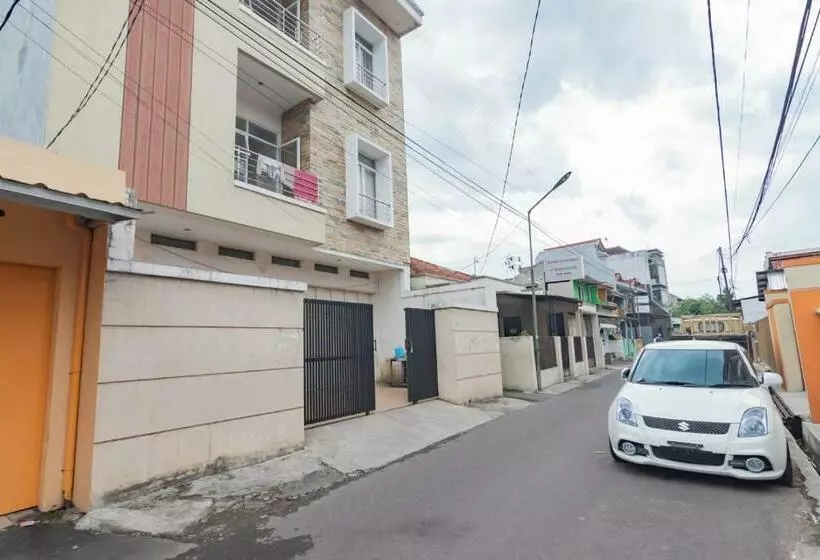 Hotelli Koolkost Syariah Near Alun Alun Tasikmalaya