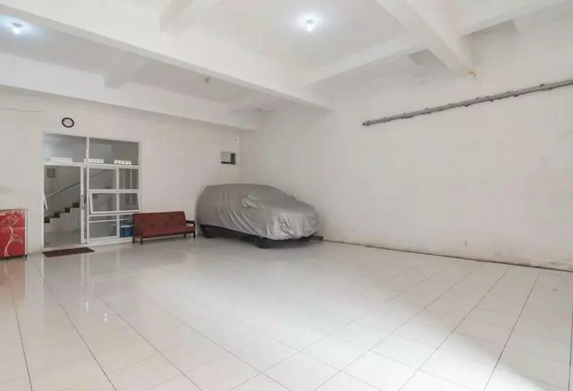 Hotelli Koolkost Syariah Near Alun Alun Tasikmalaya