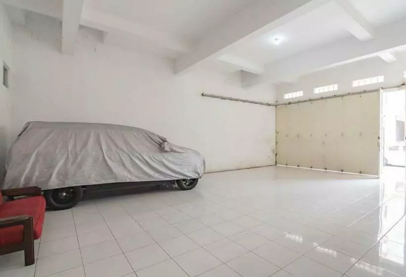 Hotelli Koolkost Syariah Near Alun Alun Tasikmalaya