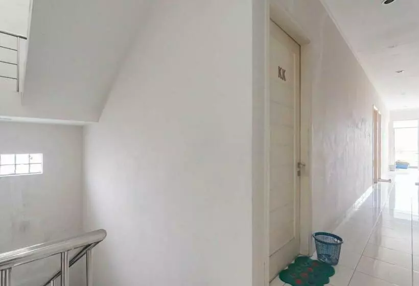 Hotelli Koolkost Syariah Near Alun Alun Tasikmalaya