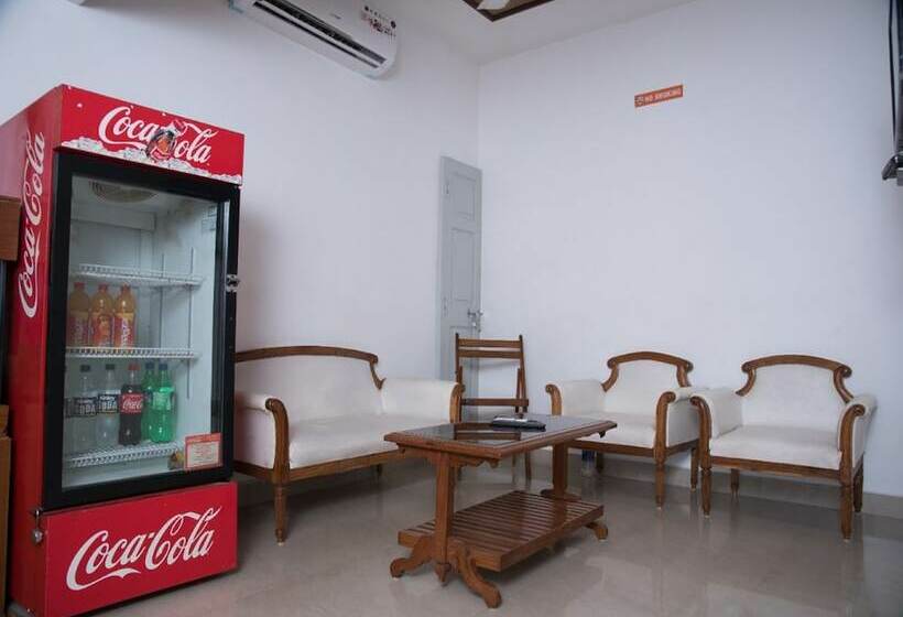 هتل Prakash Residence