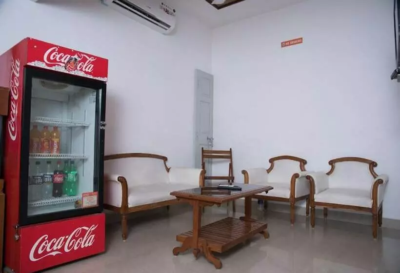 هتل Prakash Residence