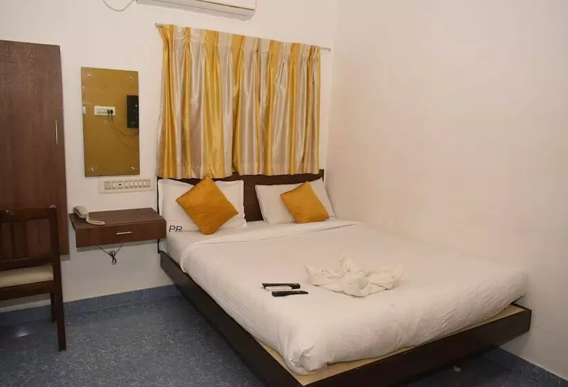 هتل Prakash Residence