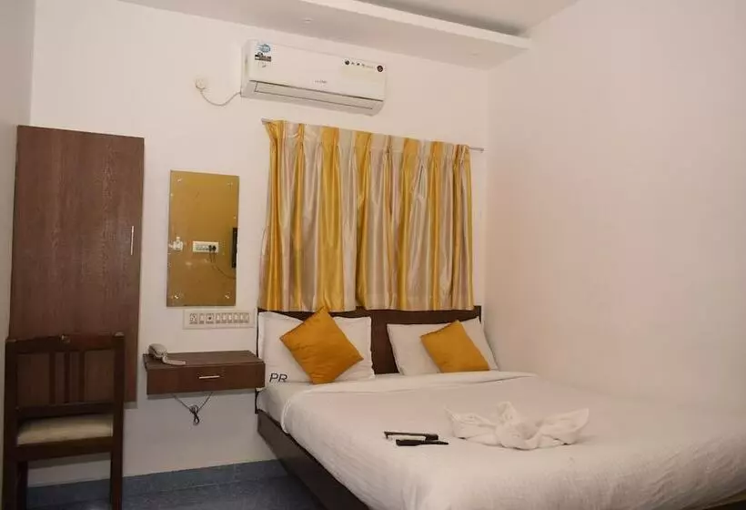 هتل Prakash Residence