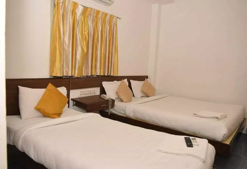 هتل Prakash Residence