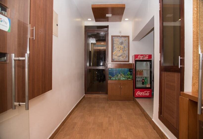 هتل Prakash Residence