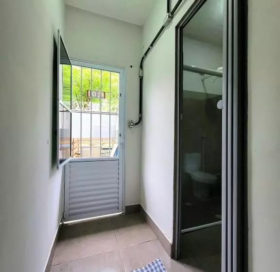 Majatalo Suíte 03 • Praia Das Pitangueiras