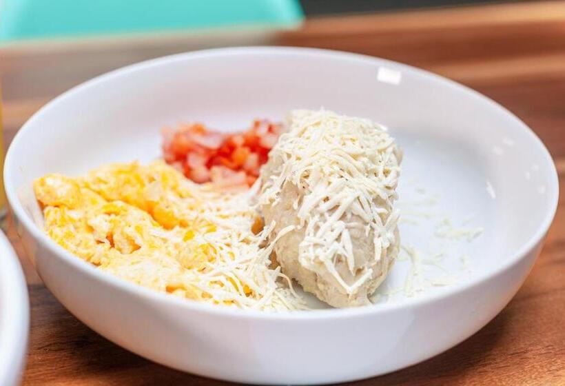 Puerta Aqua By La Puerta Hostels