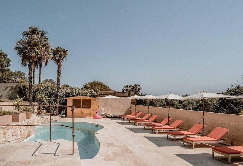 مبيت وإفطار Villa Martinus